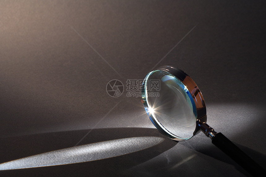 放大镜阴影实验室灯光搜索办公用品调查光束设备侦探对象图片