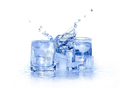 用冰水液体饮料气泡设计元素玻璃蓝色矿泉水冰块饮食背景图片