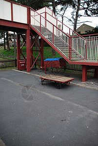 Winchcombe火车站车站运输栅栏旅行建筑学入口红色王国火车平台图片