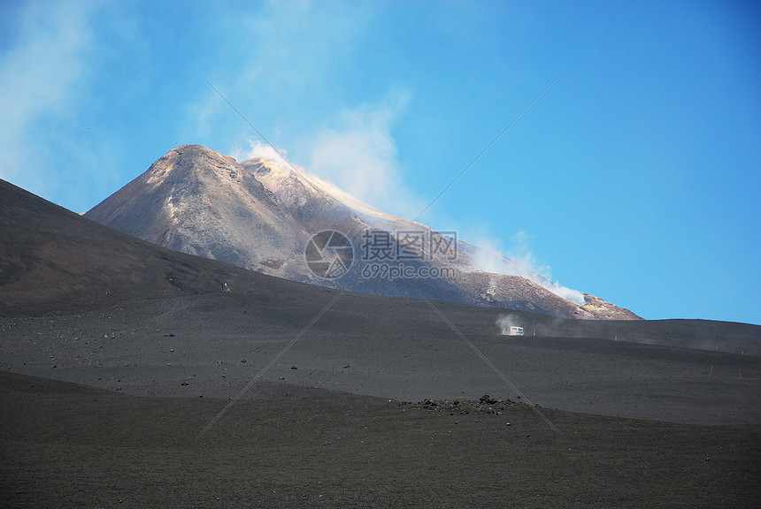 埃特纳火山烟雾蓝色灰尘图片