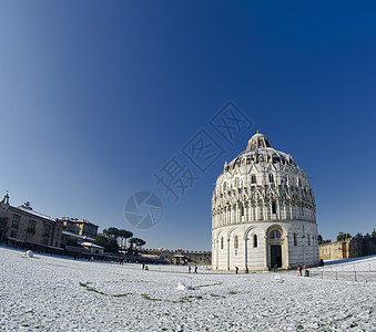 暴风雪过后在比萨的广场大理石假期建筑英语天空圆顶教会旅游历史旅行图片
