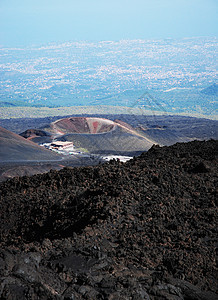 伏尔卡诺埃塔纳蓝色天空烟雾灰尘火山图片