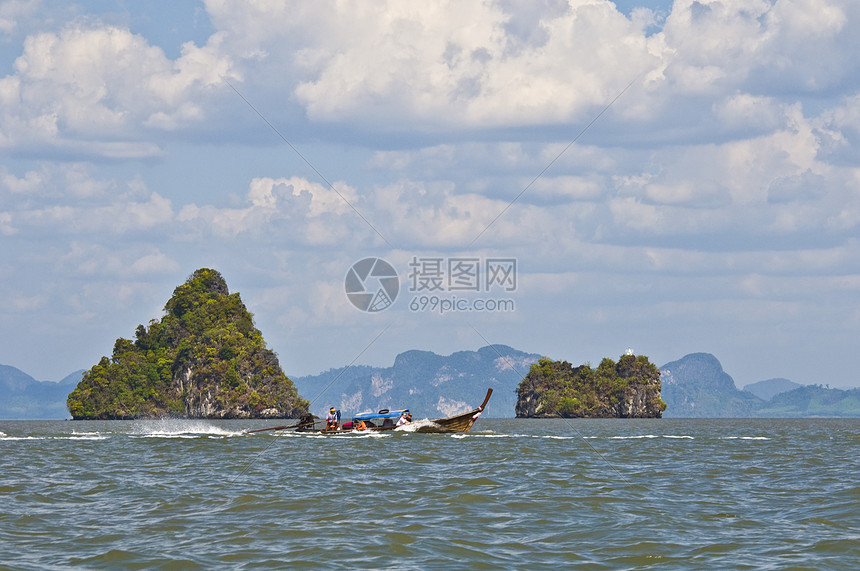 张恩加湾旅游群岛石灰石侵蚀旅行假期戏剧性海洋热带天空图片