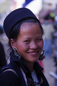 黑人苗族妇女珠宝山地女孩衣服头饰裙子女士头巾夹克海关图片