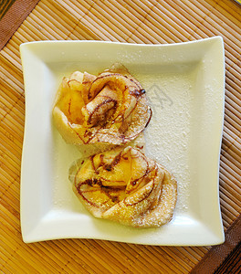 煎饼白色午餐糖浆黄油服务员桌子美食盘子食物早餐图片