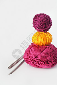 编织毛线的球珠黄色羊毛爱好钩针棉布紫色金属工具工艺粉色图片
