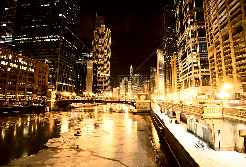 芝加哥市下城市夜摄影商业旅游街道摩天大楼旅行办公室都市景观建筑反射图片