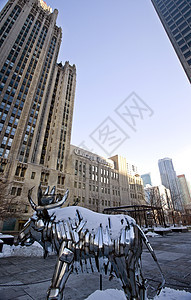 芝加哥市郊市中心晚间摄影师Wrigley广场城市景观旅行建筑市中心摩天大楼地标建筑学办公室反射图片