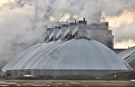 加拿大 萨斯喀彻温钾盐破坏漂流工业蛀虫岩石工具白色矿物机器图片