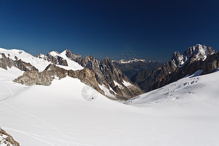 勃朗峰冰川首脑全景登山高度旅行山脉冰海运动顶峰山峰图片
