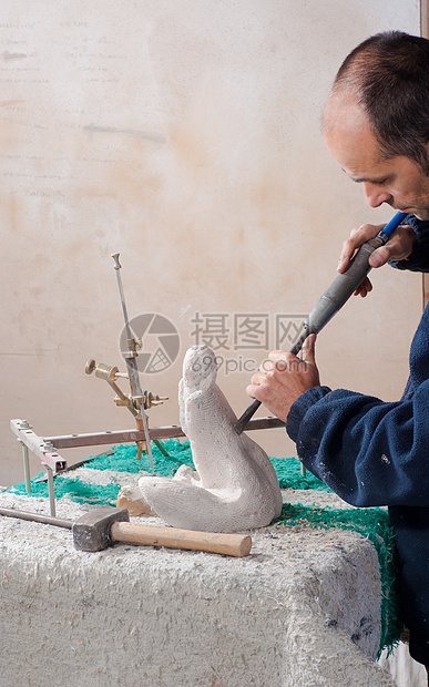 雕塑家雕像研磨精神艺术家男人工匠工艺雕刻艺术工人高清图片下载-正版图片320591353-摄图网