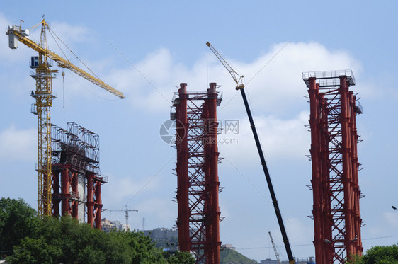 建筑建造城市货物起重机运输起重电梯设备图片