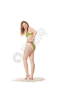 夏月女孩游泳衣太阳比基尼微笑海滩女性青年棕褐色假期身体图片