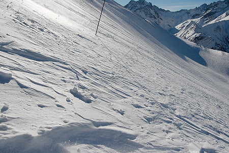 雪白色滑雪越野冻结危险天气爬坡环境高山冷冻图片