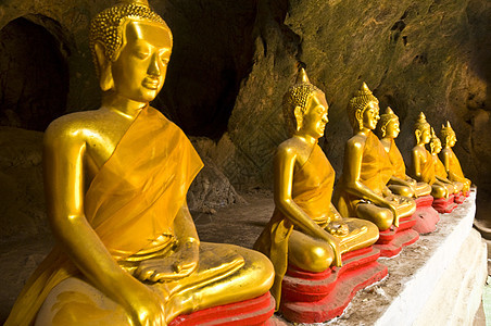 谭浩广洞穴历史性精神古董雕塑寺庙石头地标雕像佛教徒文化图片