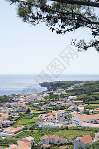 亚速尔小村全景村庄植被群岛支撑远景场地海岸海洋钓鱼图片