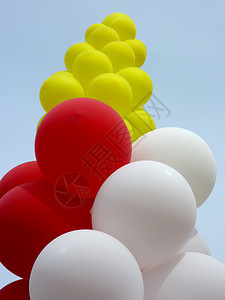 彩色气球幸福自由生日喜悦白色红色喜庆孩子们节日派对图片