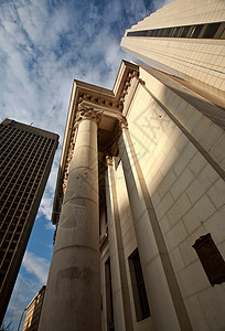 在温尼伯的蒙特利尔旧银行大楼建筑学旅行弱光城市风景玻璃天空蓝色建筑图片
