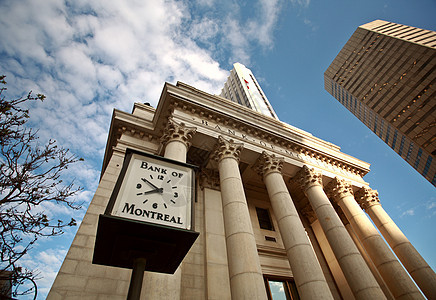在温尼伯的蒙特利尔旧银行大楼风景蓝色旅行玻璃建筑弱光建筑学水平城市树木图片