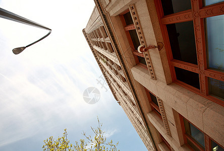 温尼伯市中心的旧建筑交易路灯风景水平天空墙壁树木建筑学旅行玻璃图片