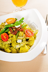 害虫和蔬菜草药沙拉午餐西红柿饮食美食烹饪盘子营养食物图片