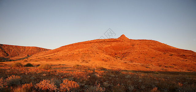 沙漠景观环境红色场景旅游地形水平阳光日出风景极限图片