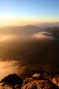 太阳从西奈山升起全景岩石土地行星目的地半岛旅游风景天空地方图片