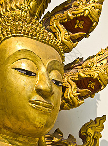 佛雕塑金子佛陀宗教佛教徒微笑精神雕像寺庙上帝图片