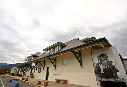 美丽的不列颠哥伦比亚省McBride火车站水平旅行建筑遗产乡村图片