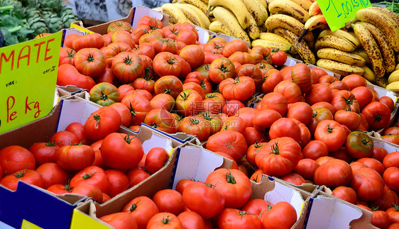 蔬菜市场收成农业摊位水果食物红色香蕉销售生产杂货店图片