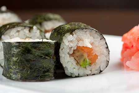 北海道maki餐厅食物用餐螃蟹海苔美食鱼片海鲜蔬菜寿司图片