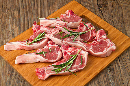 羔羊白色迷迭香草药印章羊肉红色反射架子食物图片