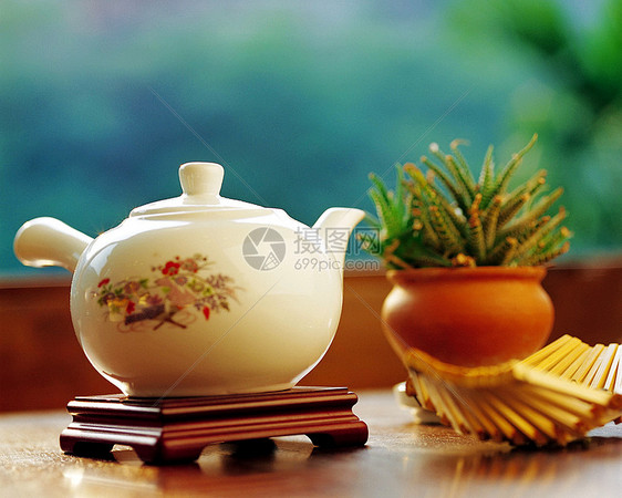 中华茶植物图片茶具木垫展示陶瓷相片特写照片种植图片