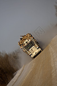 接近运伐木卡车风景木材场景旅行图片