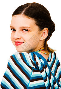 紧贴女孩的微笑白色青春期孩子姿势条纹衣服童年幸福图片
