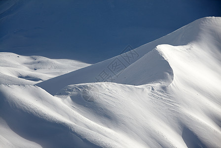 雪山登山环境滑雪全景土地风景旅行假期远足季节图片