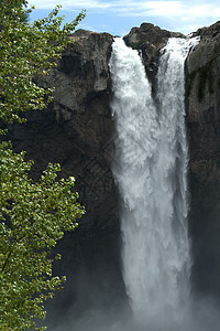 高瀑布公园天空树木国家旅游旅行景点生态森林荒野图片