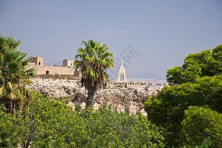 阿尔梅里亚城堡的伟大雕像图片