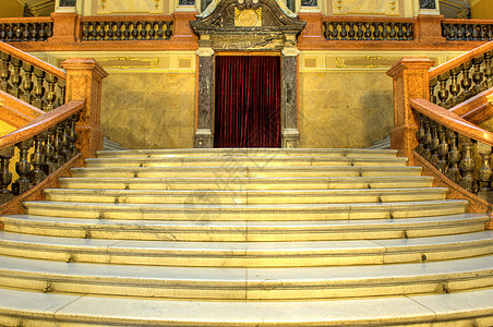 奢华豪华的楼梯灯光大厅文化金子风格魅力雕像历史建筑建筑学图片