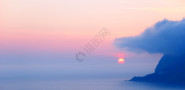 日落戏剧性天气海浪天堂日出阳光旅行风景场景橙子图片