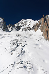 勃朗峰地块和冰川全景登山山脉顶峰冰海旅行首脑裂缝高度天空图片