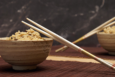 大米稻米盘子棕色食物木头蔬菜午餐餐具餐厅筷子美食图片