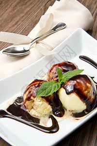 冰淇淋盘子巧克力牛奶菜单宏观咖啡店薄荷食物奶油香草图片