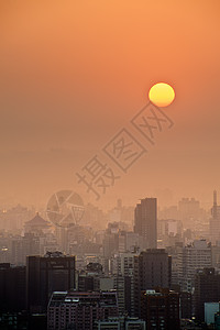 日落城市风景建筑学晴天公寓摩天大楼天堂天空市中心景观场景戏剧性背景图片