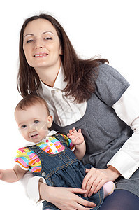 母亲和女儿童年幸福妈妈白色女性家庭女士孩子婴儿微笑图片