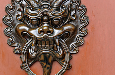 狮子门锁宗教圆圈青铜金子平衡精神房子黄铜寺庙建筑图片