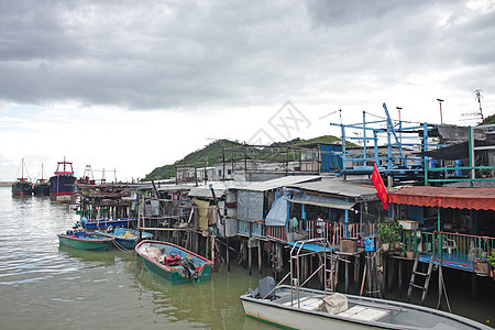 Tai O钓鱼村 香港有高楼小屋住宅城市建筑棚户区钓鱼房子木头天空场景风化图片