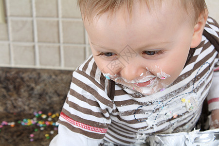 厨房娱乐孩子刨冰糖果儿童食物柜台房子幸福条纹男生图片