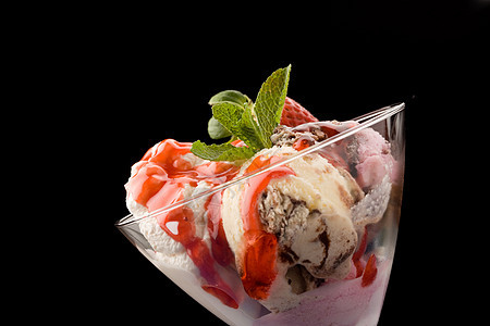冰淇淋甜点新鲜度糖果牛奶巧克力薄荷香草蛋糕乳制品美食图片