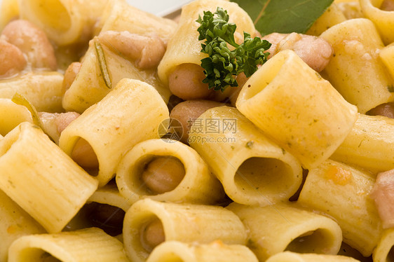 配豆豆的意大利面粉素食烹饪蔬菜萝卜食物营养豆类图片